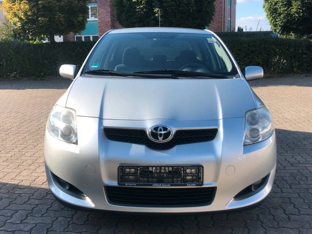 Vente de Véhicule Toyota Auris en Fret jusqu'à Cotonou ou Lomé